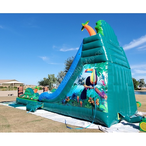 wm-16_foot_tiki_slide-02